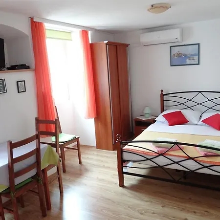 Apartment Sanja *